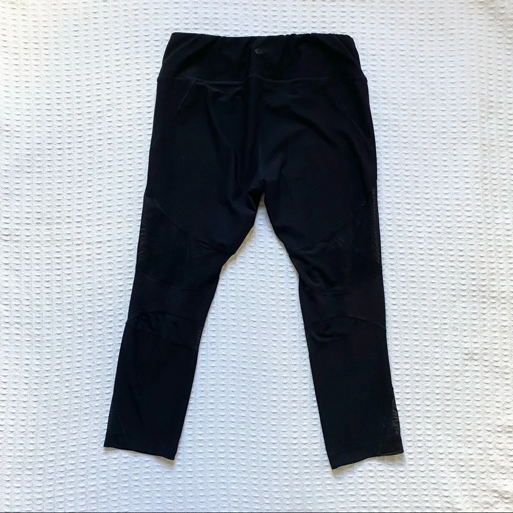 90 degree by reflex black mesh detail crop Large